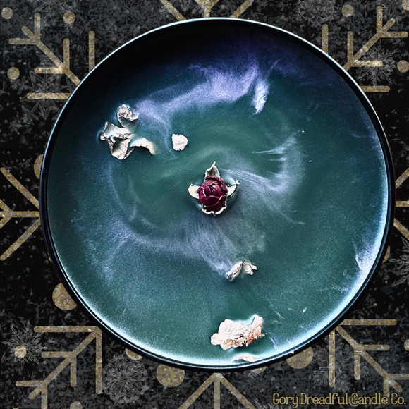 Tangled Tinsel Luxury Wickless Candle: Gilded Rose & Spruce Scent - Picture 7 of 7